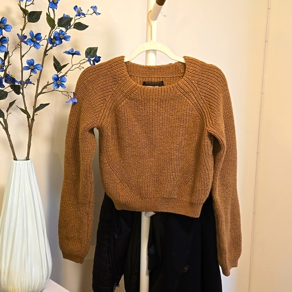Moving Sale: Reformation sweater, tan color, size s - Picture 1 of 6